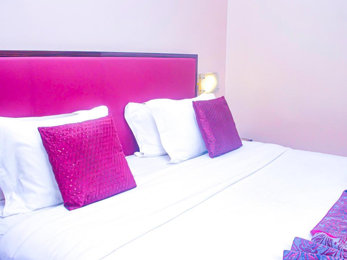 Hotel Fleur De Lys Almadies ダカール エクステリア 写真